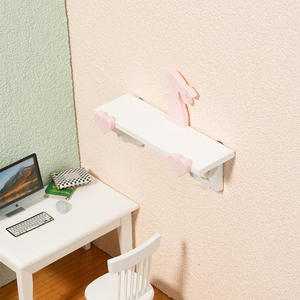 1:12 Mini madera DIY modelo de bolsillo casa de muñecas miniaturas conejo amor estante de almacenamiento colgador de pared para artesanos y coleccionistas de Juguetes - Product Image 3