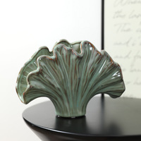 Vente flash - Ornement en céramique créatif en forme de feuille de ginkgo, vase en céramique de style nordique pour la décoration d'hôtel et de bureau