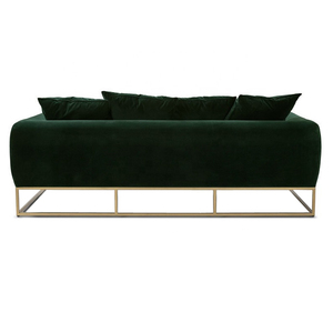 Canapé trois places en velours vert foncé, style luxe léger, pour petite famille, inspiré de l'Europe du Nord - Product Image 3