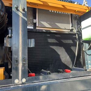 Excavatrice Hyundai 220 d'occasion, moteur d'origine, bon état de marche, à bas prix - Product Image 5