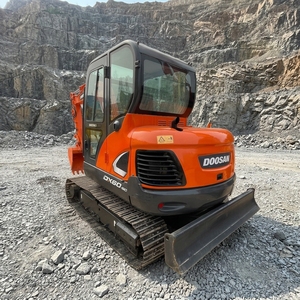 Excavatrice Doosan DX60 d'occasion, excavatrice agricole de 6 tonnes - Product Image 1