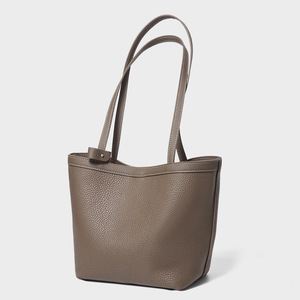 Sac fourre-tout simple en cuir véritable avec grande capacité, sac à bandoulière pour femme, sac seau de style niche - Product Image 5