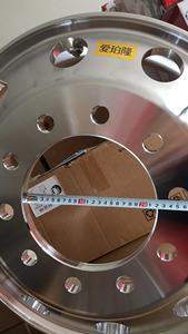 铝基合金 22.5 钢制卡车轮圈，10 孔，全新焊接，适用于 Howo 8r17.5 和 12r22.5 轮胎 - Product Image 6