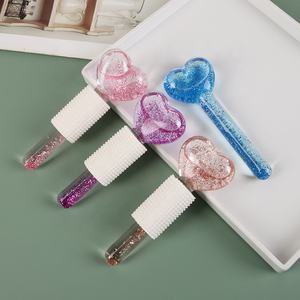 Maihe BY-FA018ハート型グリッターステンレススチール & ウッド環境にやさしいフェイシャルマッサージャー冷却 & 脱毛アイフェイスケア - Product Image 1