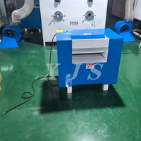 Machine à ouvrir les fibres de coton, machine à carder et à desserrer les fibres de polyester, coton et laine