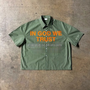 Chemises personnalisées streetwear à carreaux pour hommes, impression sérigraphique, manches courtes, coupe ample, boutonnées, pour l'été - Product Image 4