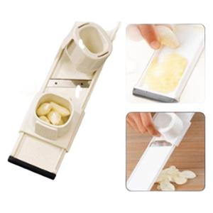 Garlic Peeler And Mincer White Plastic Multi Functional Herb Spice Tool For Kitchen Use - Product Image 4