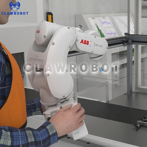Robot d'assemblage compact ABB à 6 axes, charge utile de 1,5 kg, pour l'assemblage de petites pièces, la manutention, le préhension et le placement, et le retrait de film. - Product Image 2