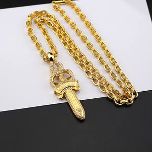 <span class=keywords><strong>Collane</strong></span> con Ciondolo Crom Hearts in Argento per <span class=keywords><strong>Uomo</strong></span> e Donna, Placcate in Oro 24K, Catena Lunga Vintage Retrò Moda Punk a Forma di Spada, Regalo all'Ingrosso - Product Image 1