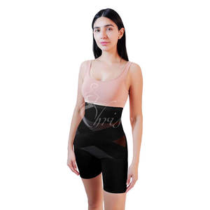 Gaine taille haute avec renforts brodés en point de croix pour des jambes longues, sculpte et affine - Product Image 3