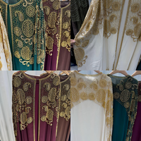 Ensemble Robe Modeste Ivoire et Manteau Brodé de Perles Dorées pour Femme, Abaya Ouverte à Manches Cape, Tenue Aïd Ramadan, Vente en Gros, Nouveauté Boutique