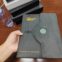 Cuaderno Multifuncional A5 para Negocios con Lámpara de 8000mAh, Reloj, Carga Inalámbrica y Cables Integrados, Carga Rápida