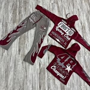 ผู้ผลิตเสื้อผ้า ชุดวอร์มผู้ชายคุณภาพสูงแบบสั่งทำ กางเกงวอร์มผ้าฟลีซแบบครอป ตกแต่งด้วยคริสตัลสำหรับพิมพ์ลายพัฟฟ์แบบแฟลร์ - Product Image 1