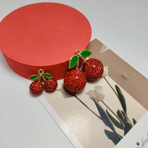 Pendentif porte-clés cerise en alliage 3D avec strass, accessoire de bijouterie DIY, cristaux synthétiques, petites et grandes cerises - Product Image 1