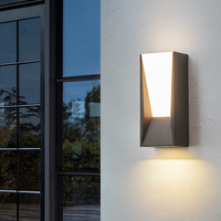 Lampes murales LED extérieures imperméables au design moderne pour hôtels, cours, jardins, villas, communautés, balcons