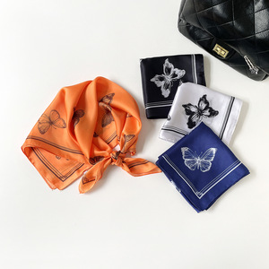 ผ้าพันคอผ้าซาตินลายผีเสื้อสไตล์ฝรั่งเศสสำหรับตกแต่งกระเป๋าสุดหรู - Product Image 1