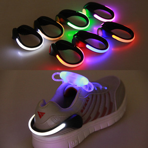Lacets en plastique phosphorescents avec lumières clignotantes pour la course nocturne, cadeaux d'affaires ; plusieurs couleurs disponibles, logo - Product Image 1