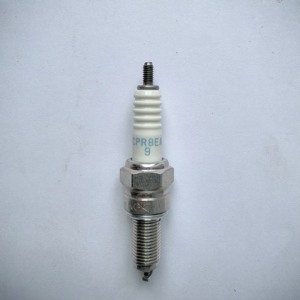 Bujía NGK Genuina 2306 CPR8EA-9, Accesorios y Repuestos para Motocicletas Honda, Compatible con CPR8EDX-9S /0242050506 /U24EPR9 - Product Image 4