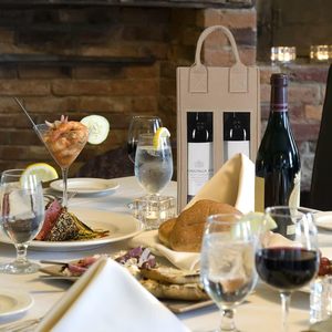 Borsa Portabottiglie in Feltro Personalizzata con Logo, Borsa per Vino Divisa in Due Scomparti, Borsa in Feltro di Alta Qualità con Gancio - Product Image 3