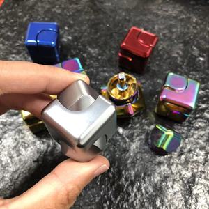 JN Chất Lượng Tốt Nhất Mini Phẳng <span class=keywords><strong>Fidget</strong></span> <span class=keywords><strong>Spinner</strong></span> Cao Cấp Kim Loại <span class=keywords><strong>Fidget</strong></span> <span class=keywords><strong>Spinner</strong></span> Cubes <span class=keywords><strong>Roulette</strong></span> <span class=keywords><strong>Fidget</strong></span> <span class=keywords><strong>Spinner</strong></span> Kim Loại - Product Image 1