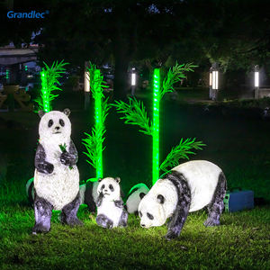 工場卸売 動物パンダ彫刻 IP65 クリスマスモチーフ 屋外ガーデンLED装飾ライト - Product Image 1