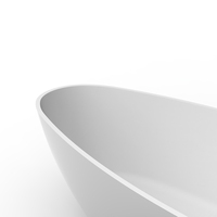 Baignoire autoportante ovale moderne en pierre artificielle blanc brillant, durable, avec drain central, modèle TONA NCL 1