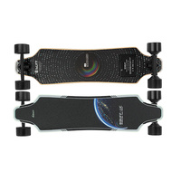 Skateboard électrique à quatre roues personnalisé de haute qualité avec moteur double, longboard et télécommande