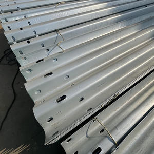 Tre onde Guard Rail autostrada Guardrail bordo strada del pannello di recinzione in metallo Crash barriera Post a forma di onda Guardrail Crash barriera pilastro - Product Image 3