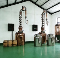 Distillateur d'alcool domestique JiangMan - Modèle populaire 200 L avec colonne de distillation à plaques de cuivre à bulles de 4'' et 6''