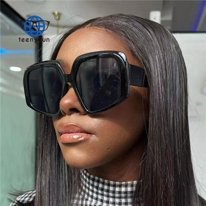 Teenyoun – <span class=keywords><strong>lunettes</strong></span> <span class=keywords><strong>de</strong></span> <span class=keywords><strong>soleil</strong></span> <span class=keywords><strong>de</strong></span> styliste irrégulières <span class=keywords><strong>de</strong></span> luxe surdimensionnées rétro en forme <span class=keywords><strong>de</strong></span> <span class=keywords><strong>femme</strong></span> 2023 nouvelle monture Large dégradé pour homme - Product Image 1