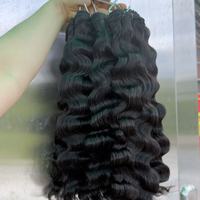 Extensions de cheveux humains naturels noirs bruts indiens, alignés aux cuticules, tissages de cheveux bouclés birmans, extensions de cheveux ondulés bruts cambodgiens