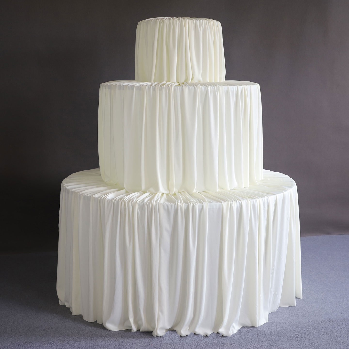 #2 Tabla + cubierta de mesa de seda de leche beige