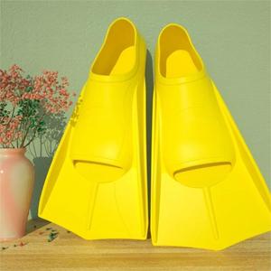 <strong>Silicone</strong> Full Foot Soft Rubber Fin for Adult Snorkeling &amp; Free Diving <strong>Underwater</strong> Swimming Long Blade Free Diving Fins - Product Image 4