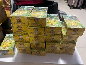 Nouveauté : Coffrets de pièces de monnaie surprise Pokémon originaux à collectionner (151 pièces), Boîte de boosters Pokémon TCG, Cartes à collectionner Pokémon dorées rares - Product Image 6