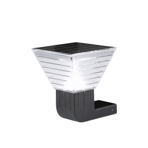 Applique murale à LED avec panneau solaire, luminaire d'extérieur, idéal pour un jardin - Product Image 1
