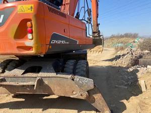 Excavatrice sur pneus Doosan DX210W-9C d'occasion haute performance avec peu d'heures de fonctionnement - Product Image 5