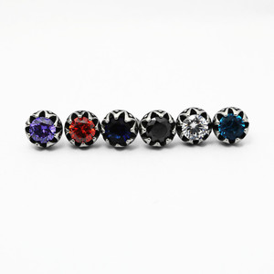 Pendientes yunnique con forma de corona, seis colores, engaste de bisel de acero inoxidable para regalo, joyería - Product Image 1