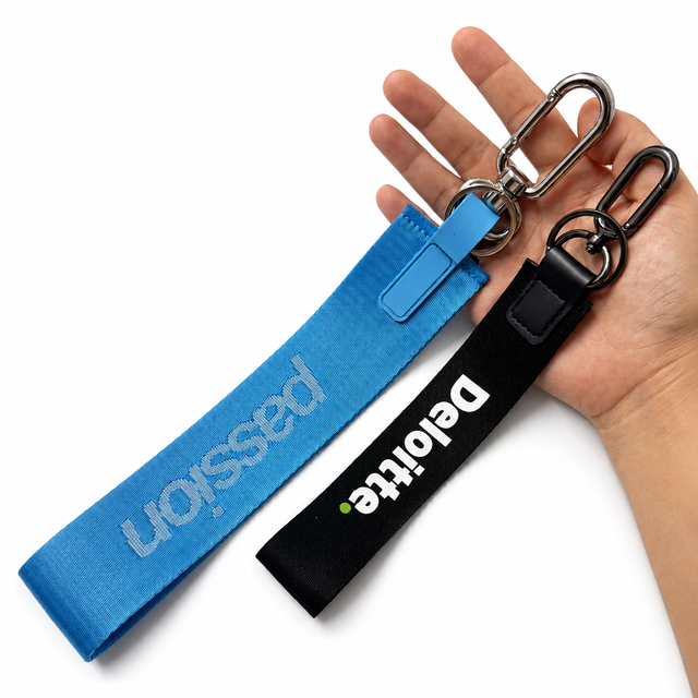 High-Quality Mobile Phone Key Chain Custom  Same Style Keychain Lanyard Buckle Bags Personality Accessories Bag Pendant