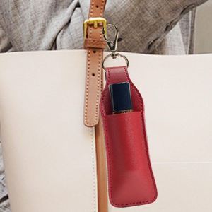 Llavero de cuero PU para lápiz labial al por mayor, elegante y compacto, soporte para bálsamo labial, almacenamiento con estilo para el cuidado de los labios para bolsos de mujer - Product Image 4
