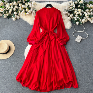 Oem français rétro <span class=keywords><strong>haute</strong></span> <span class=keywords><strong>couture</strong></span> col en V manches lanterne clouté <span class=keywords><strong>robe</strong></span> <span class=keywords><strong>de</strong></span> diamant pour les femmes taille mince élégante grande jupe longue - Product Image 2