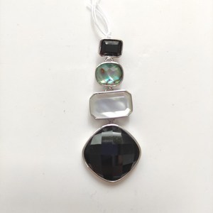Colgante de Plata 925 con Ágata Negra, Concha de Abulón y Madreperla Blanca - Product Image 1