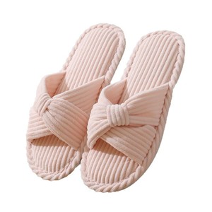 <span class=keywords><strong>Pantofole</strong></span> da donna alla moda 2026 con nodo incrociato e punta aperta, supporto OEM ODM, all'ingrosso, morbide e comode, per interni, casa e camera da letto - Product Image 1