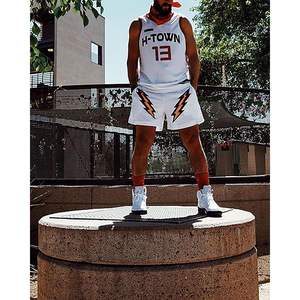 Pantalones Cortos Deportivos Retro para Hombre DiotSr, Pantalones Cortos de Baloncesto, Color Rosa, Transpirables, con Bolsillos y Cordón Ajustable - Product Image 2