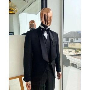 Costumes <span class=keywords><strong>Homme</strong></span> Jacquard Fleuri Noir <span class=keywords><strong>3</strong></span> <span class=keywords><strong>Pièces</strong></span> Coupe Droite Revers Châle sur Mesure <span class=keywords><strong>Vintage</strong></span> pour Mariage Marié ou Tuxedo - Product Image 4