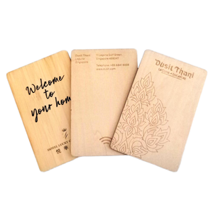 Cartes-clés RFID NFC en bois CLF en gros - Mini-étiquettes étanches gravées au laser avec logo personnalisé pour hôtels, bureaux et accès VIP - Product Image 1