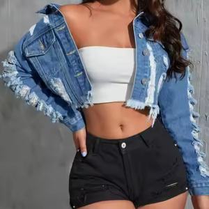 Chaquetas de Verano Personalizadas OEM para Mujer, Chaquetas de Estilo Hip-Hop Urbano, Chaqueta Corta de Mezclilla para Mujer con Lavado Ácido y Efecto Desgastado - Product Image 4