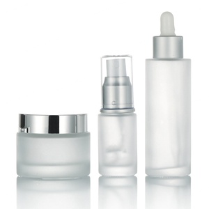 บรรจุภัณฑ์บำรุงผิวหรูหราขนาด 30 มล. 40 มล. 50 มล. 60 มล. 80 มล. 100 มล. 120 มล. ชุดขวดและกระปุกแก้วสีดำสำหรับโลชั่นและครีม - Product Image 5