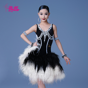 Robe de compétition de <span class=keywords><strong>danse</strong></span> latine Vennystyle, nouvelle, à plumes, costume professionnel pour adultes, jupe en diamant, spandex/coton, rumba, cha-cha, samba - Product Image 3