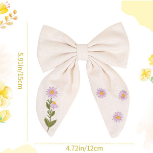 Pinza <span class=keywords><strong>para</strong></span> el pelo con lazo <span class=keywords><strong>de</strong></span> <span class=keywords><strong>tela</strong></span> azul marino hecho a mano y flor <span class=keywords><strong>de</strong></span> margarita bordada - Accesorio <span class=keywords><strong>para</strong></span> el pelo <span class=keywords><strong>de</strong></span> niñas <span class=keywords><strong>de</strong></span> tamaño grande <span class=keywords><strong>para</strong></span> fiestas y uso diario - Product Image 4