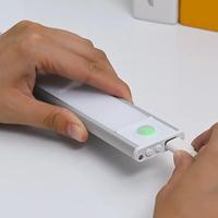Lumière sous le lit à détection de mouvement |   Lampe de navigation nocturne rechargeable USB-C |   Barre LED sans fil magnétique pour bureau à domicile